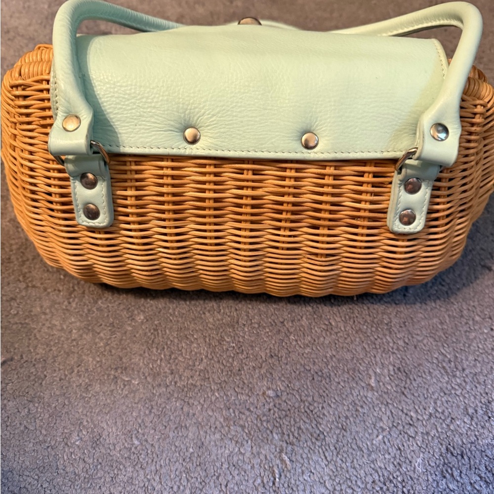 Classic Woven Straw Shoulder Bag with Mint Leather Trim - Picture 6 of 9